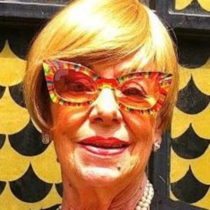 Meet your Posher, Joan